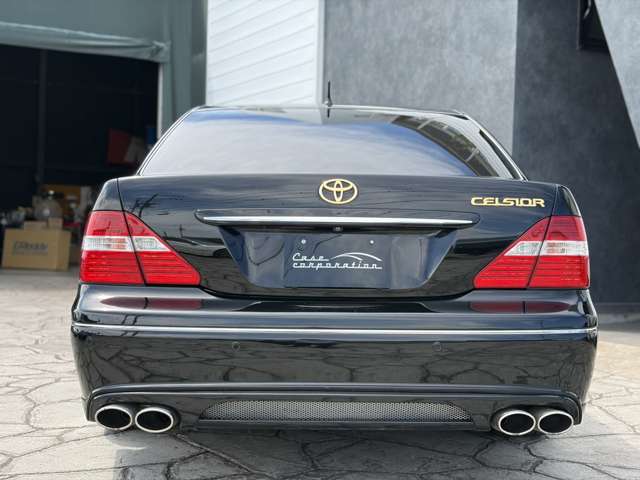 2005 Toyota Celsior – thumbnail 4