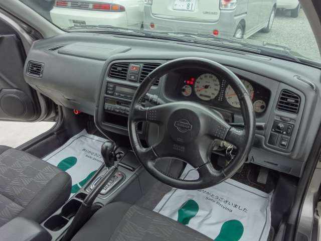 1998 Nissan Primera – thumbnail 3