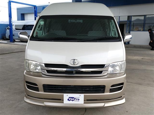 2007 Toyota Hiace – thumbnail 4