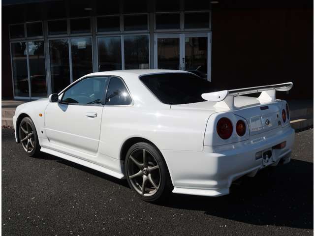 1999 Nissan Skyline GT-R – thumbnail 4