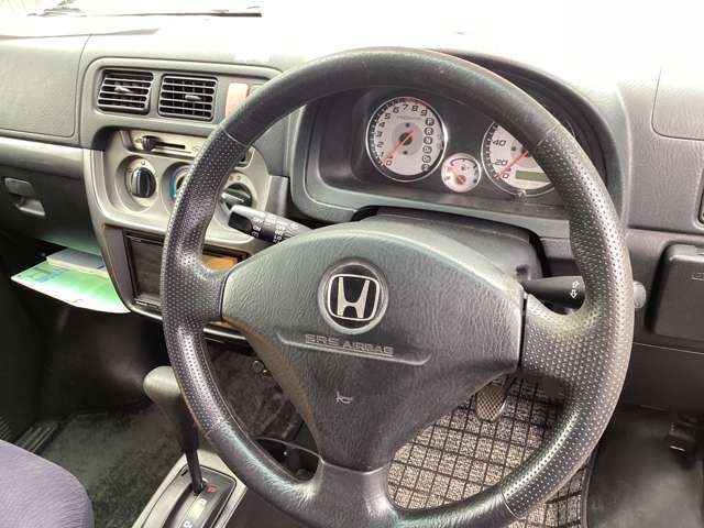 2010 Honda Vamos – thumbnail 3
