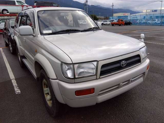 1996 Toyota Hilux Surf – thumbnail 3