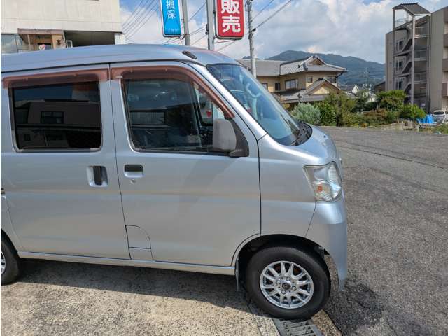 2010 Daihatsu Hijet Cargo – thumbnail 4