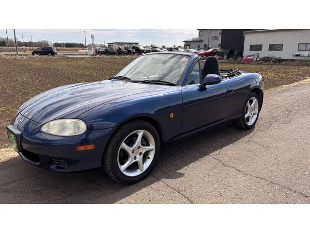 2002 Mazda Roadster – thumbnail 2