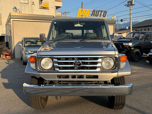 2003 Toyota Land Cruiser 70 – thumbnail 2