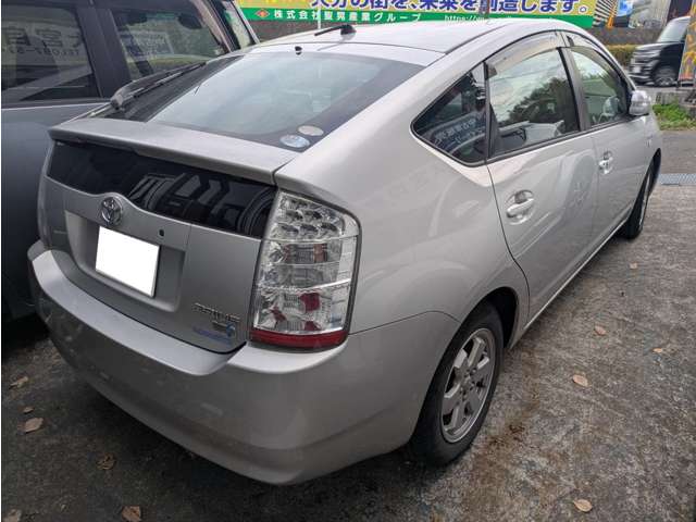 2009 Toyota Prius – thumbnail 3