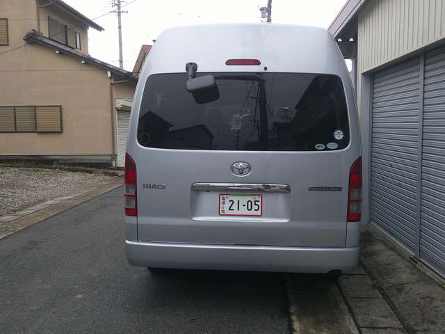 2005 Toyota Hiace – thumbnail 4