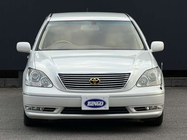 2004 Toyota Celsior – thumbnail 3