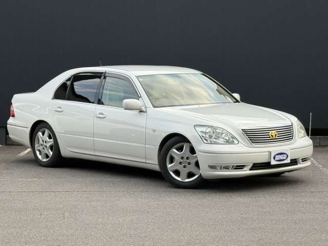 2004 Toyota Celsior – thumbnail 4