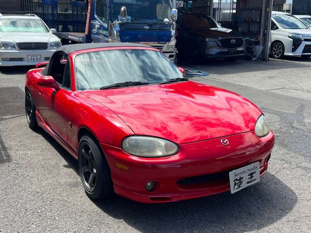 2000 Mazda Roadster – thumbnail 3