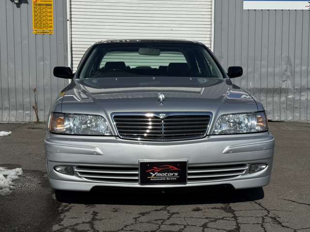 1997 Nissan Cima – thumbnail 2
