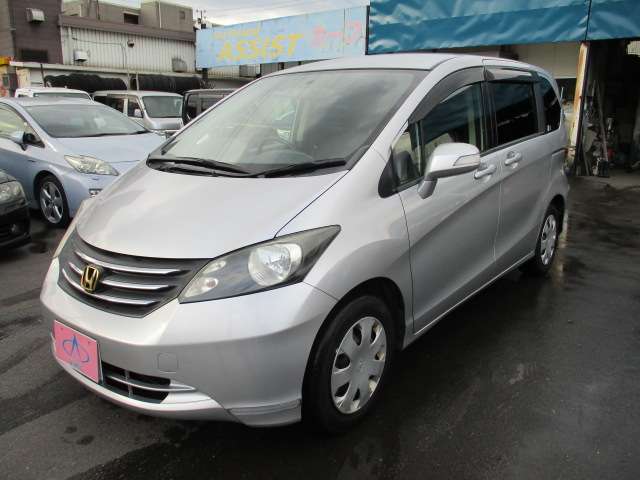 2009 Honda Freed – thumbnail 2
