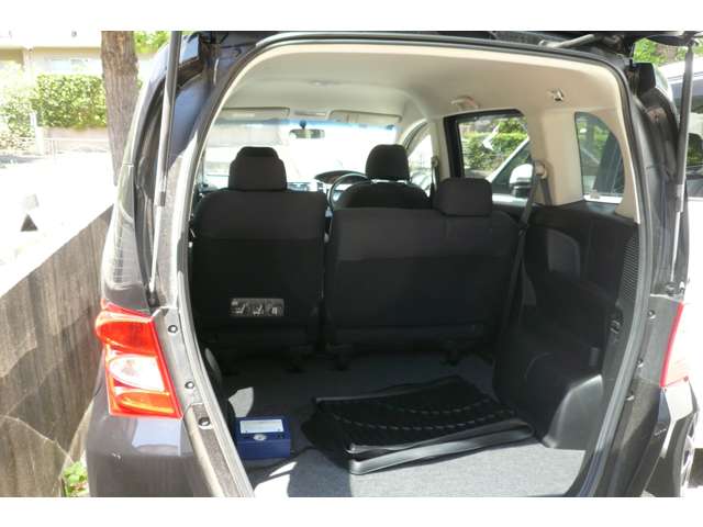 2010 Honda Freed – thumbnail 3