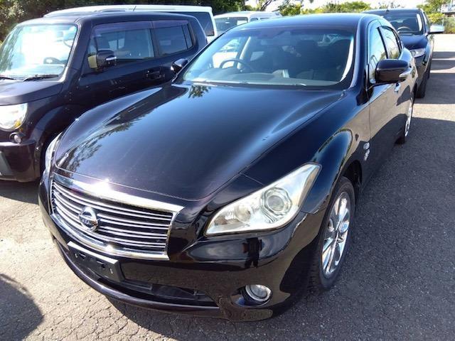 2010 Nissan Fuga Hybrid