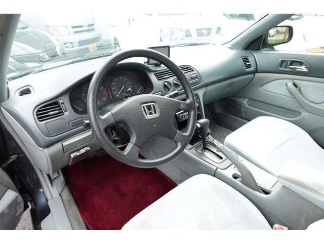 1994 Honda Accord Coupe – thumbnail 4