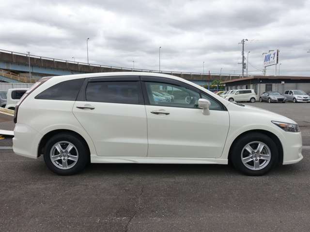 2009 Honda Stream – thumbnail 4