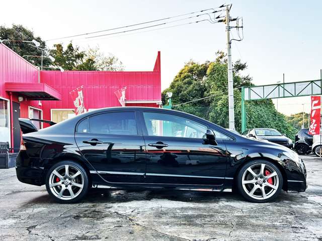 2010 Honda Civic Type R – thumbnail 3