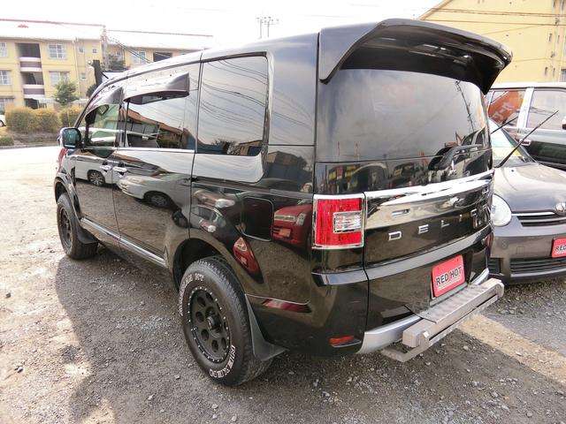 2010 Mitsubishi Delica D:5 – thumbnail 4