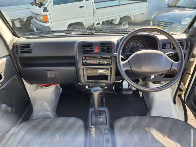 2010 Mazda Scrum Truck – thumbnail 2
