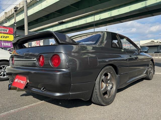 1992 Nissan Skyline Coupe – thumbnail 2