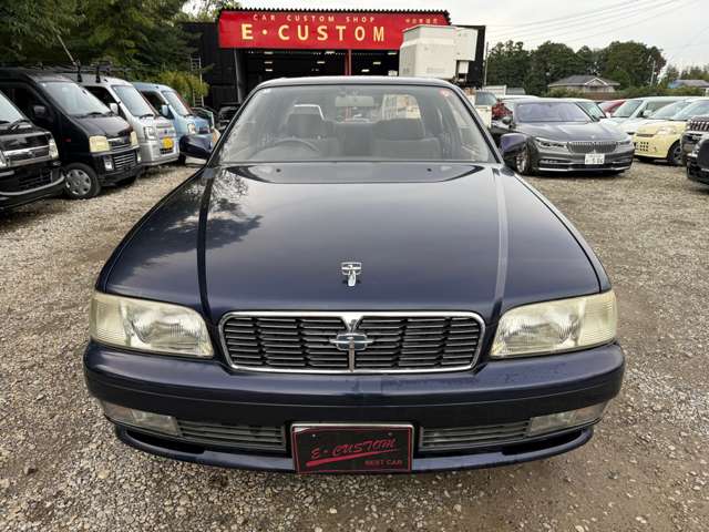 1996 Nissan Gloria – thumbnail 2
