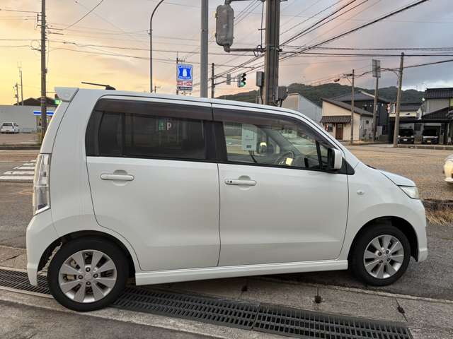 2010 Suzuki Wagon R – thumbnail 4
