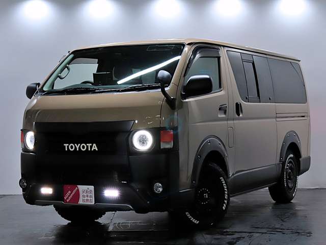 2006 Toyota Hiace – thumbnail 3