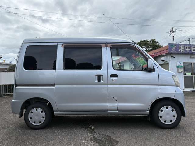 2009 Daihatsu Hijet Cargo – thumbnail 4
