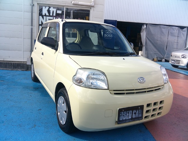2009 Daihatsu Esse