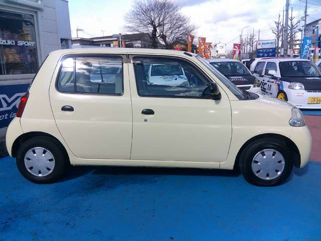 2009 Daihatsu Esse – thumbnail 3