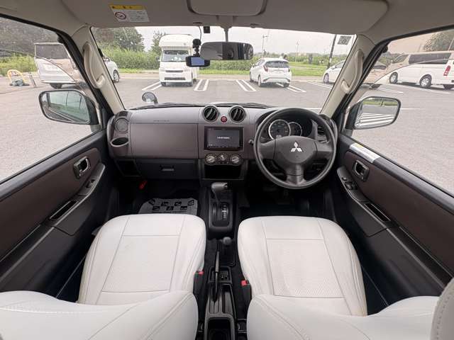 2009 Mitsubishi Pajero Mini – thumbnail 3