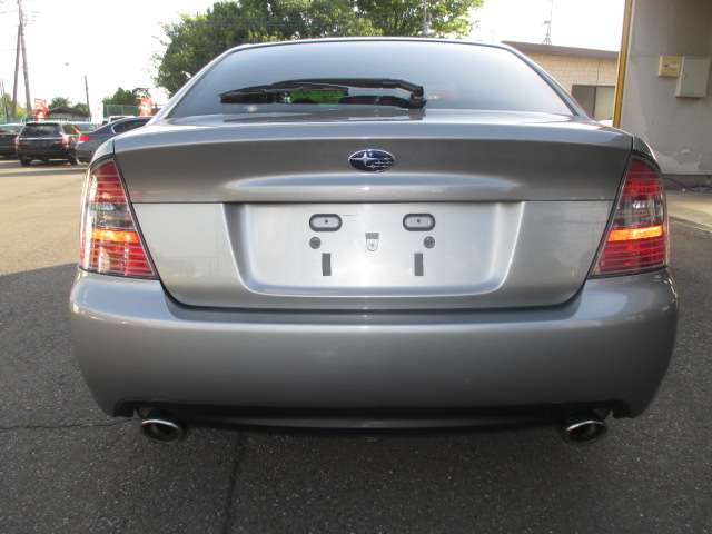 2004 Subaru Legacy B4 – thumbnail 3