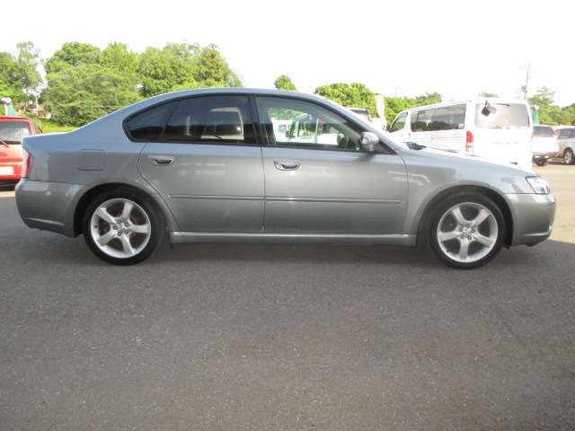 2004 Subaru Legacy B4 – thumbnail 4