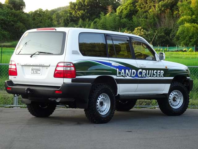 2003 Toyota Land Cruiser 100 – thumbnail 2