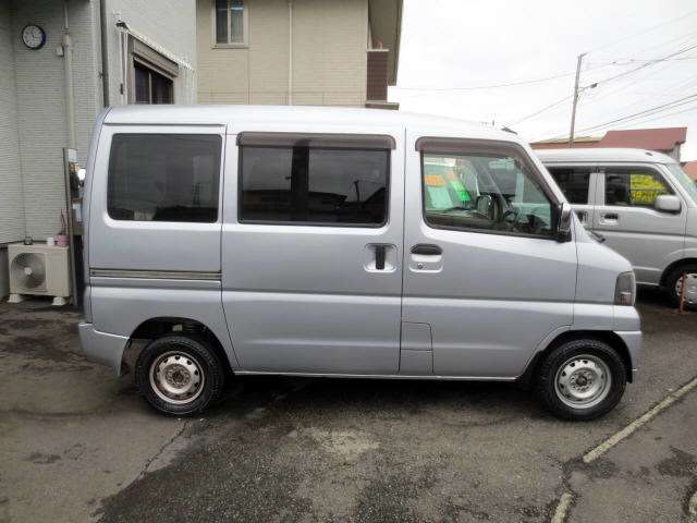 2005 Nissan Clipper – thumbnail 3