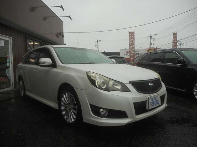 2009 Subaru Legacy Touring Wagon – thumbnail 2