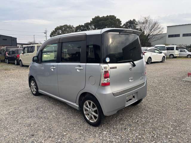 2010 Daihatsu Tanto Exe – thumbnail 3