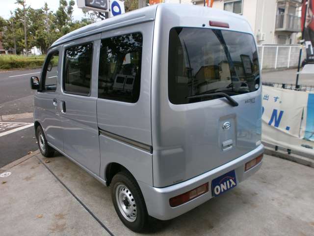 2010 Daihatsu Hijet Cargo – thumbnail 3