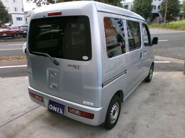 2010 Daihatsu Hijet Cargo – thumbnail 4