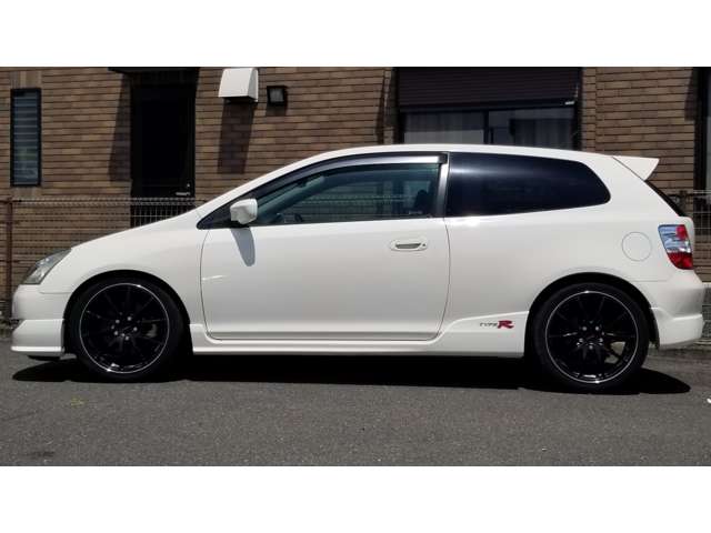 2005 Honda Civic Type R – thumbnail 4