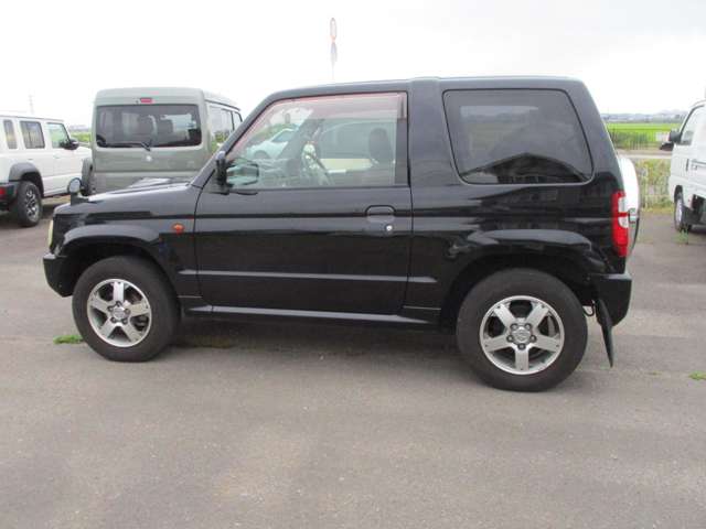 2004 Mitsubishi Pajero Mini – thumbnail 2