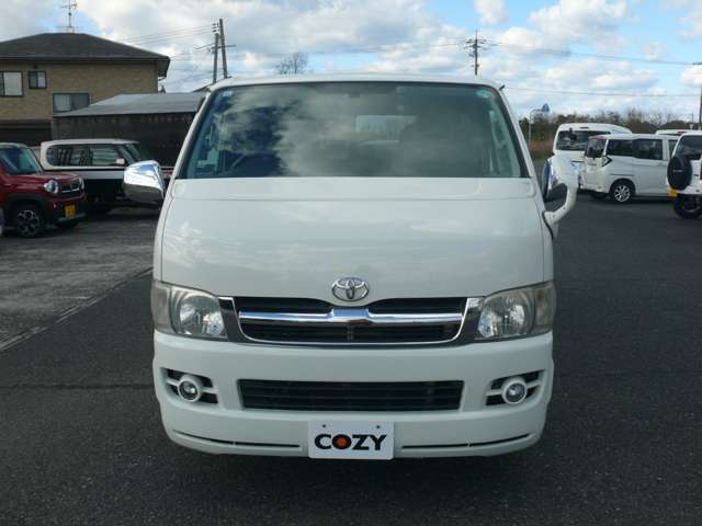 2006 Toyota Hiace – thumbnail 2