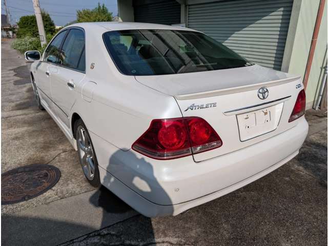 2004 Toyota Crown Athlete – thumbnail 4