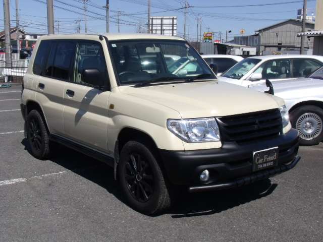 2003 Mitsubishi Pajero iO – thumbnail 3