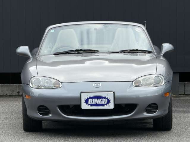 2004 Mazda Roadster – thumbnail 2
