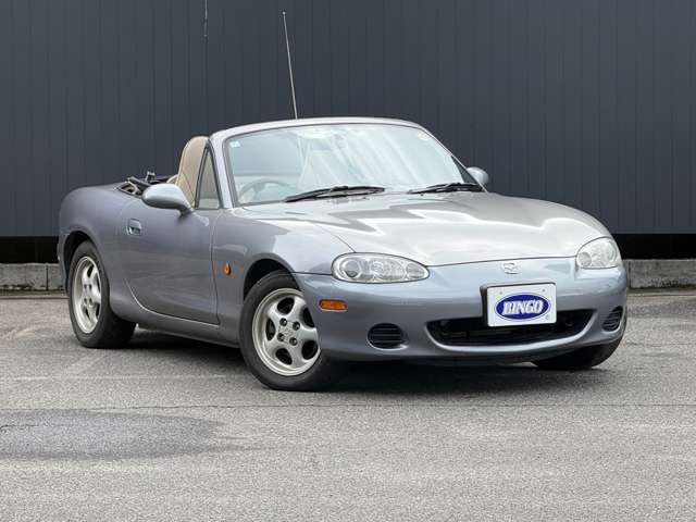 2004 Mazda Roadster – thumbnail 3