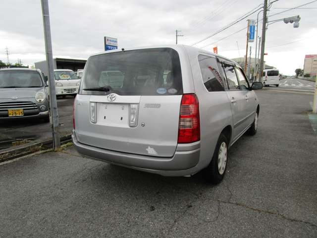 2007 Toyota Succeed Van – thumbnail 3
