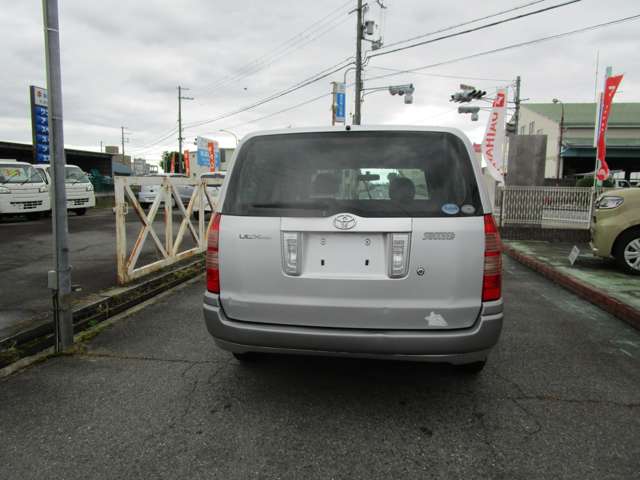 2007 Toyota Succeed Van – thumbnail 4