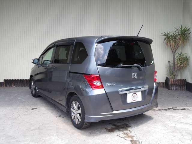 2010 Honda Freed – thumbnail 4