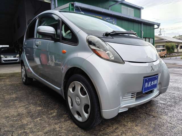 2010 Mitsubishi i – thumbnail 3